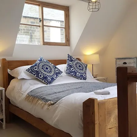 The House * ويتبي