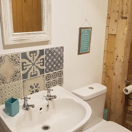 بيت للعطل The House